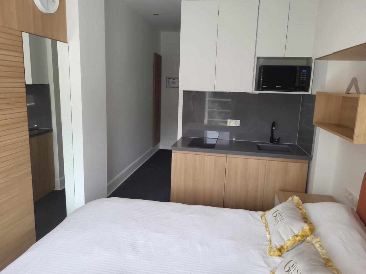 Guesthaus 2 Hotel ดูดล็องจ์ ภายนอก รูปภาพ